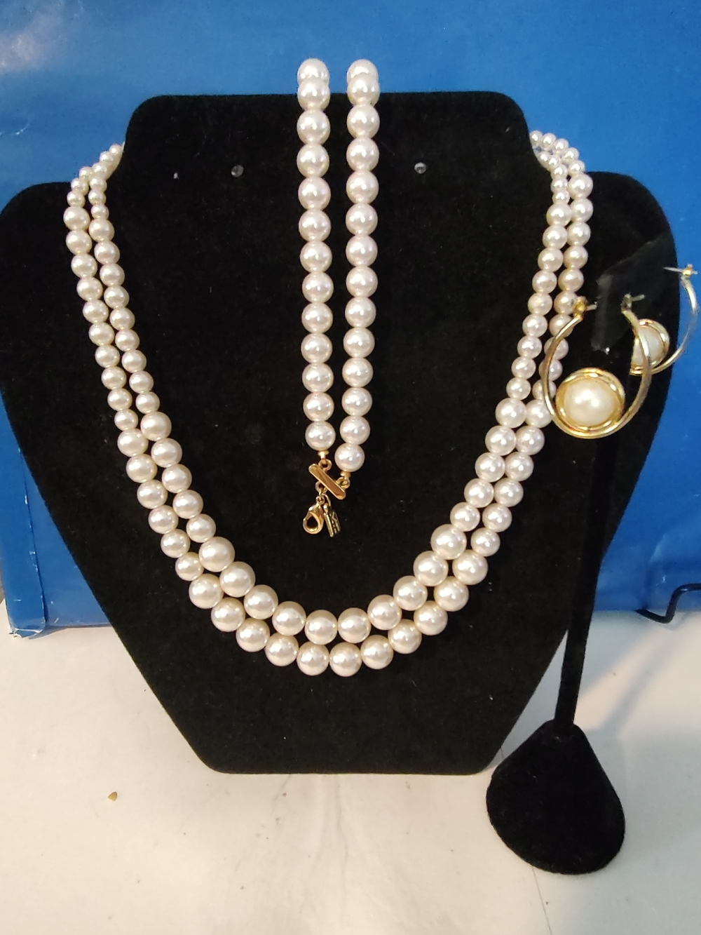 Kim Rogers White Pearl 3-Piece Jewelry Set with Gold Accents